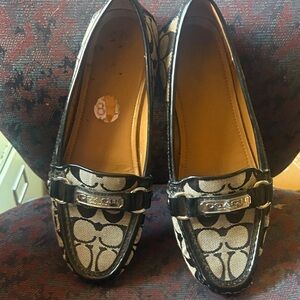 Coach Women's Black and Beige Patterned Loafers